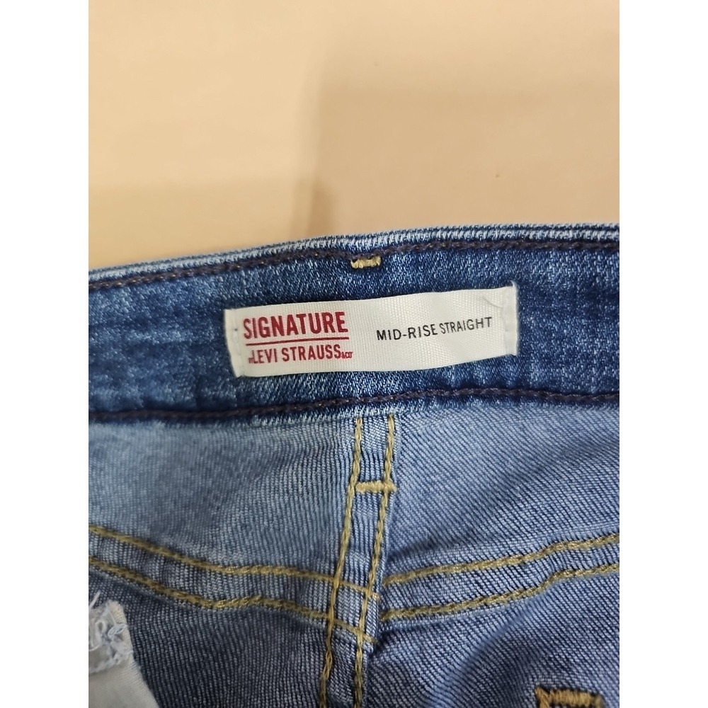 Levi's Women's Signature Strauss Mid Rise Straight Short Size 16 S 34x29 - Picture 12 of 14